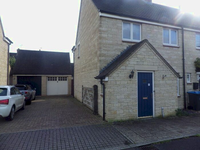 3 Bedroom Terraced House To Rent In Lavender View, Witney, Oxfordshire, OX28