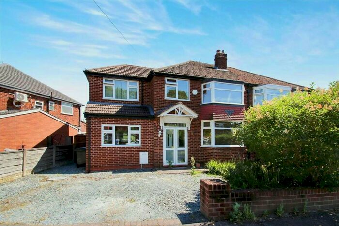 4 Bedroom Semi-Detached House To Rent In Rothesay Crescent, Sale, M33