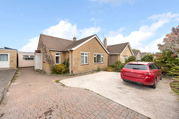 4 Bedroom Detached Bungalow For Sale In Delamere Road, Trowbridge, BA14