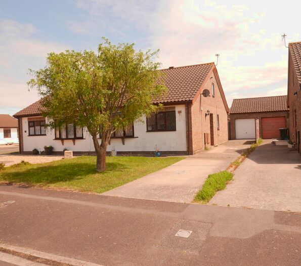 1 Bedroom Bungalow To Rent In Conway Crescent, Burnham-On-Sea, Somerset, TA8