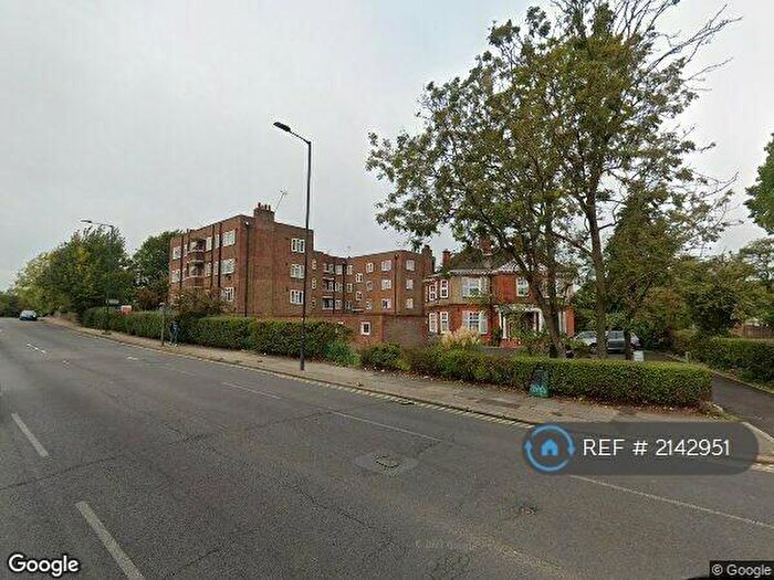 2 Bedroom Flat To Rent In Thurlby Close, Harrow-On-The-Hill, HA1