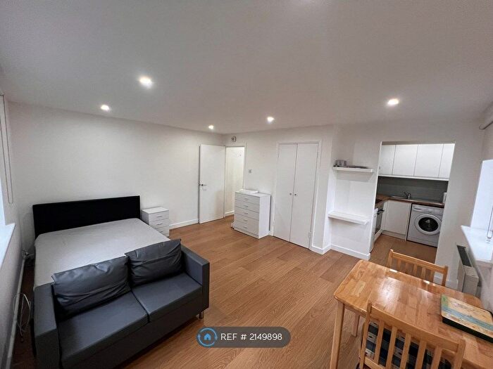 Studio To Rent In Coopers Lodge, Kingston Upon Thames, KT2