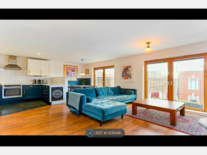 2 Bedroom Flat To Rent In Laburnum Street, London, E2