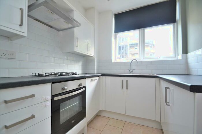 3 Bedroom Terraced House To Rent In Century Yard London, SE23