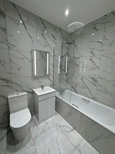 1 Bedroom Flat To Rent In Sutherland Avenue, London, W9