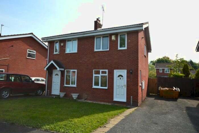 2 Bedroom Semi-Detached House To Rent In Moor Park, Perton, Wolverhampton, Staffordshire WV6