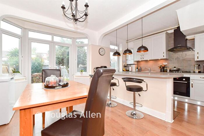 4 Bedroom Terraced House For Sale In Eccleston Crescent, Romford, Essex, RM6
