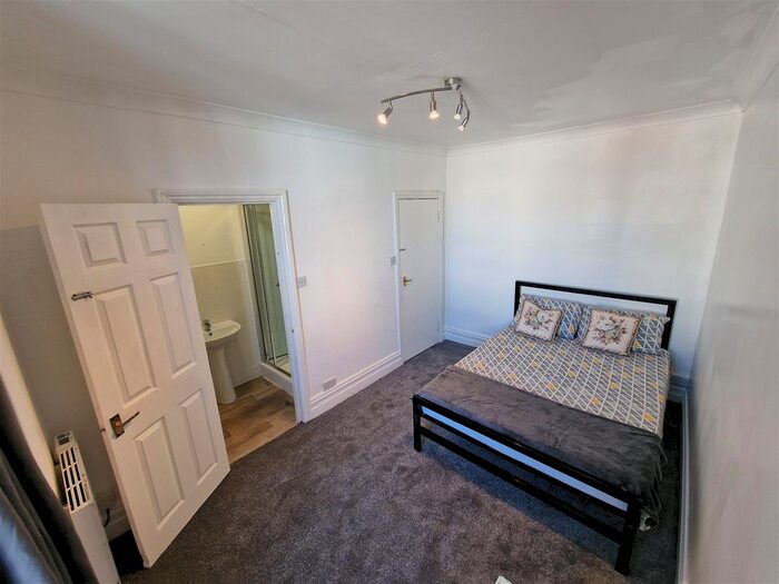 1 Bedroom Flat To Rent In Boscombe, Bournemouth, BH1