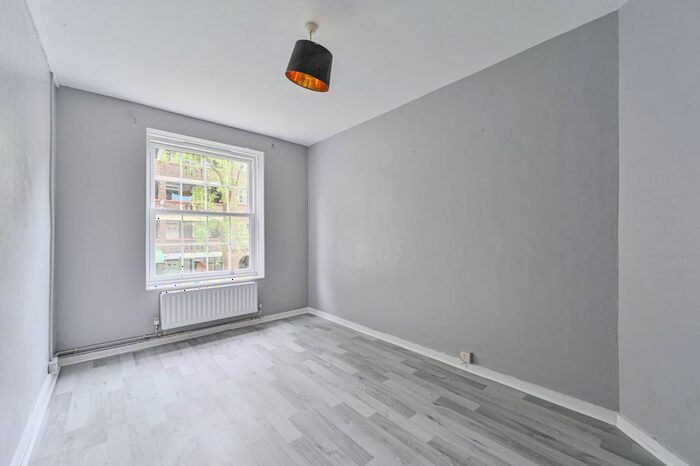2 Bedroom Flat To Rent In Loughborough Road, Brixton, London, SW9