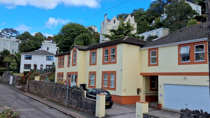 2 Bedroom Flat To Rent In Torwood Gardens Road, Torquay, TQ1