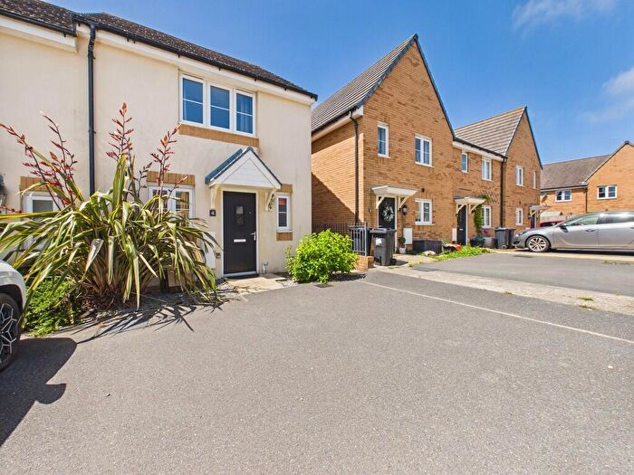 2 Bedroom End Of Terrace House For Sale In Pintail Close, Bude, EX23