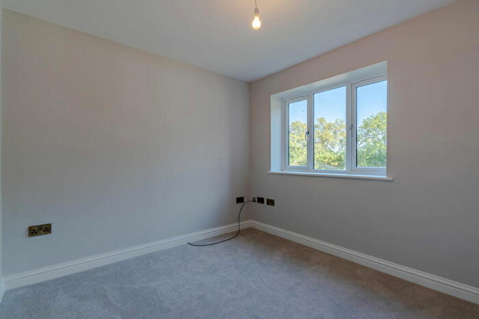 5 Bedroom Detached House For Sale In Highland Place, Minsterworth, Gloucester, GL2