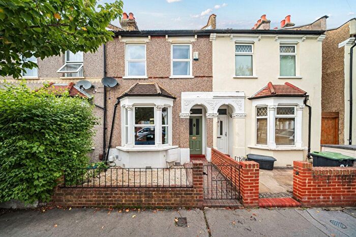 4 Bedroom Terraced House For Sale In Watcombe Road, South Norwood, London, SE25