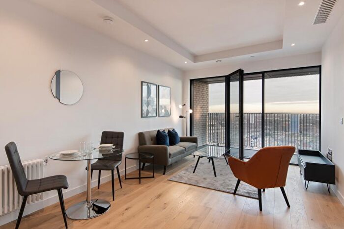 1 Bedroom Apartment To Rent In Corson House, City Island Way, E14