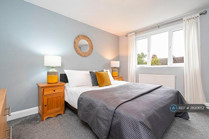 2 Bedroom Flat To Rent In London, London, N4