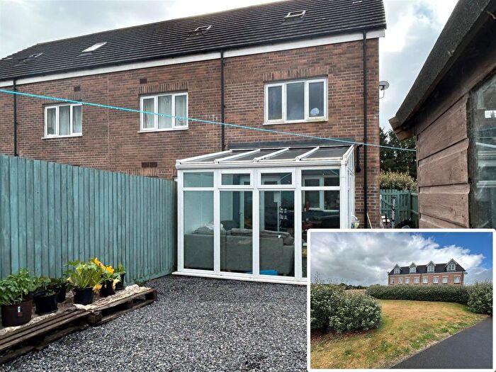 3 Bedroom End Of Terrace House For Sale In Maes Pedr, Carmarthen, SA31