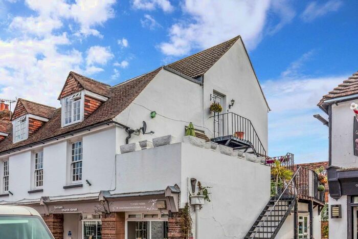 2 Bedroom Flat To Rent In Church Street, Storrington, RH20