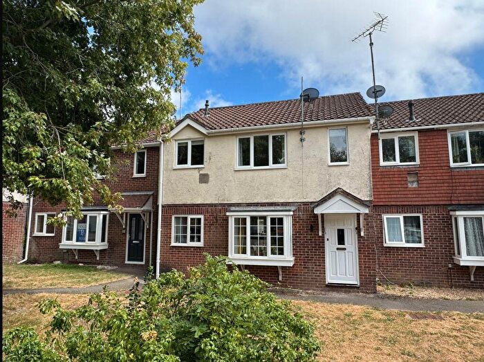 2 Bedroom Flat For Sale In Victoria Close, Bovington, Wareham, BH20