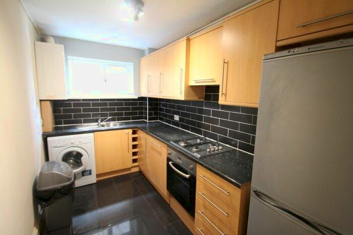 2 Bedroom Flat To Rent In Brigstock Road, Thornton Heath, CR7