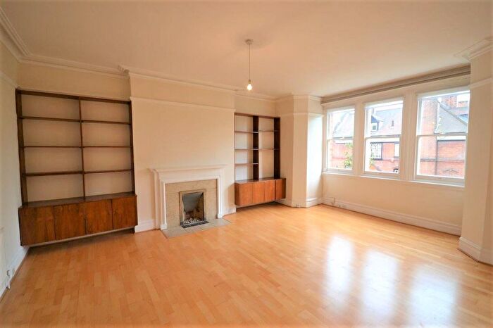 2 Bedroom Flat To Rent In Netherhall Gardens, Hampstead, London, NW3