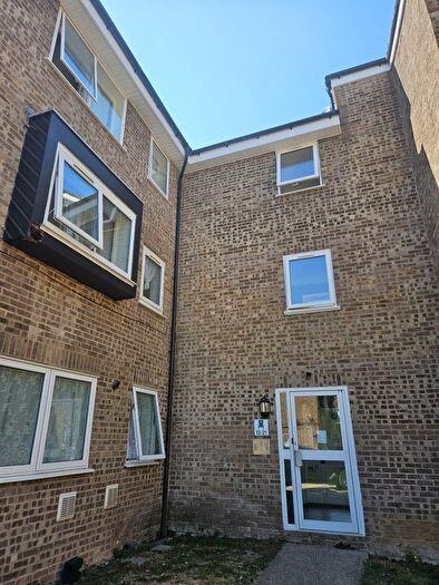 2 Bedroom Flat To Rent In Old Park Mews, Hounslow, TW5