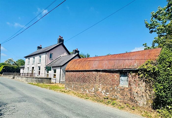 4 Bedroom Detached House For Sale In Maesycrugiau, Pencader, SA39