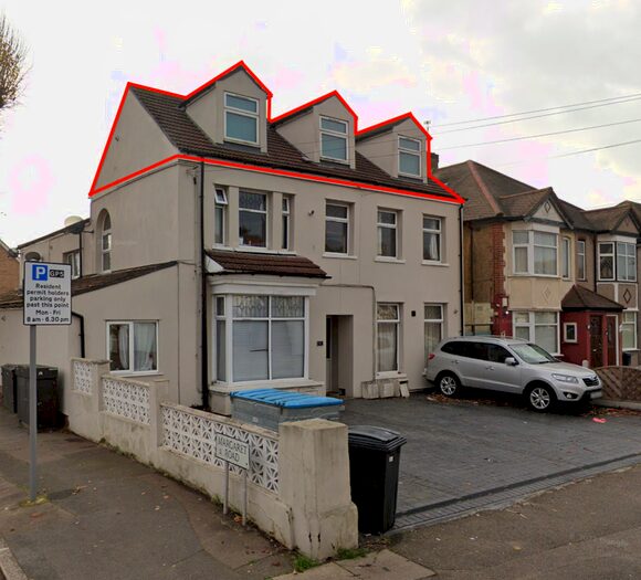 Studio To Rent In Heath Park Road, Romford, RM2