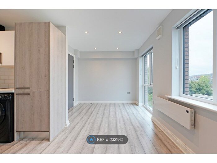 1 Bedroom Flat To Rent In Bamford Point, Sheffield, S6
