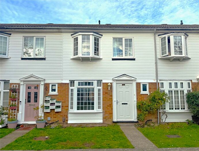 3 Bedroom Terraced House For Sale In Yeomans Mews, Isleworth, TW7