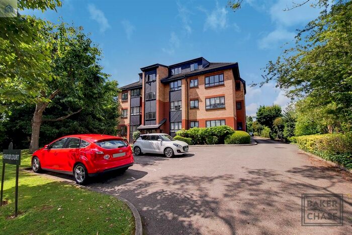1 Bedroom Flat To Rent In Pinewood Court, Bycullah Road, Enfield, EN2