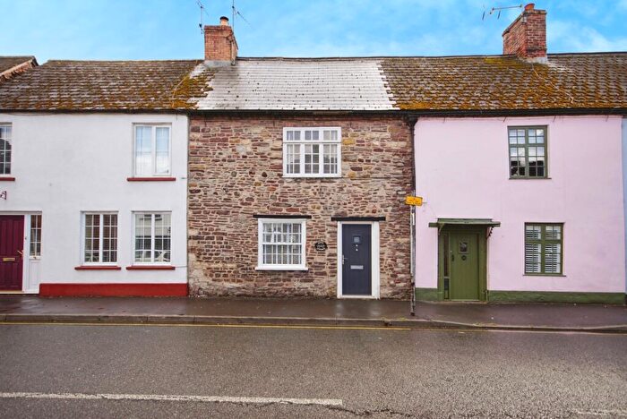 3 Bedroom Terraced House For Sale In Canonbury Street, Berkeley, Gloucestershire, GL13