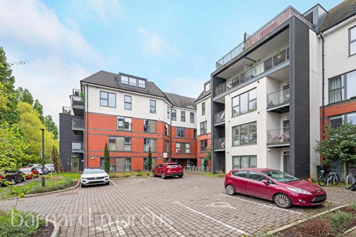 3 Bedroom Apartment For Sale In Mill Green Road, Mitcham, CR4