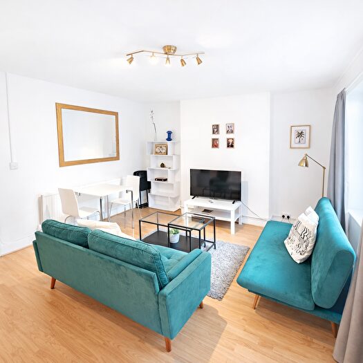 2 Bedroom Flat To Rent In Junction Road, London, N19