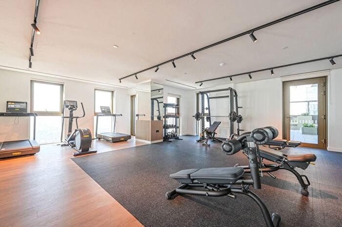 1 Bedroom Flat For Sale In One Thames Quay, Canary Wharf, London, E14