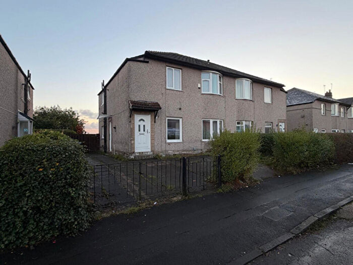 3 Bedroom Flat To Rent In Dryburn Avenue, Hillington, G52