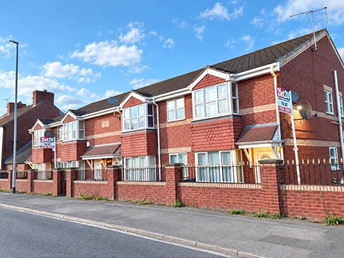 2 Bedroom Flat To Rent In Brampton Road, Wombwell, Barnsley, S73