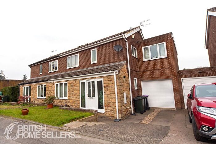 4 Bedroom Semi-Detached House For Sale In Dipton Close, Hexham, Northumberland, NE46