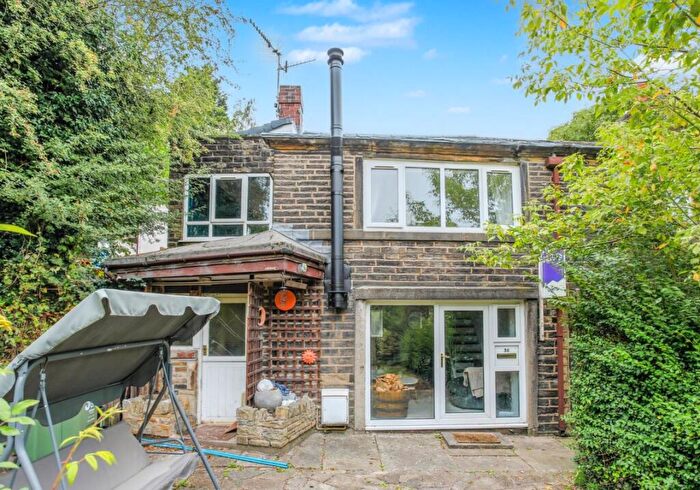 3 Bedroom Terraced House For Sale In Woodend, Shaw, Oldham, Lancashire, OL2