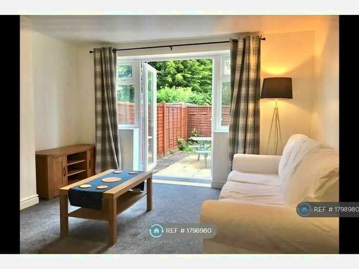 2 Bedroom Flat To Rent In Moseley, Birmingham, B13