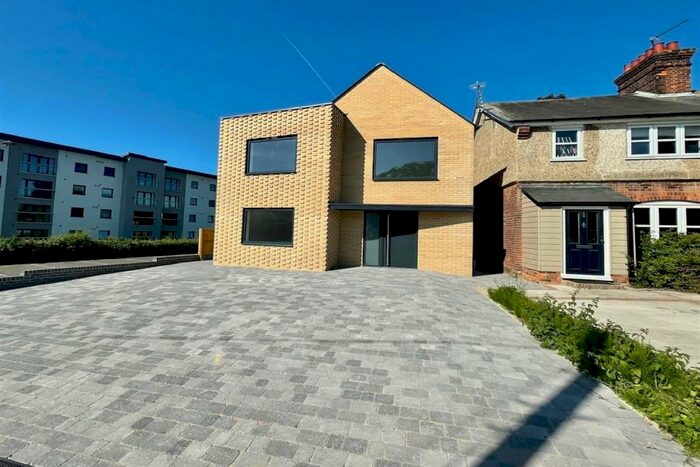 4 Bedroom Detached House To Rent In Station Road, Braintree, CM7