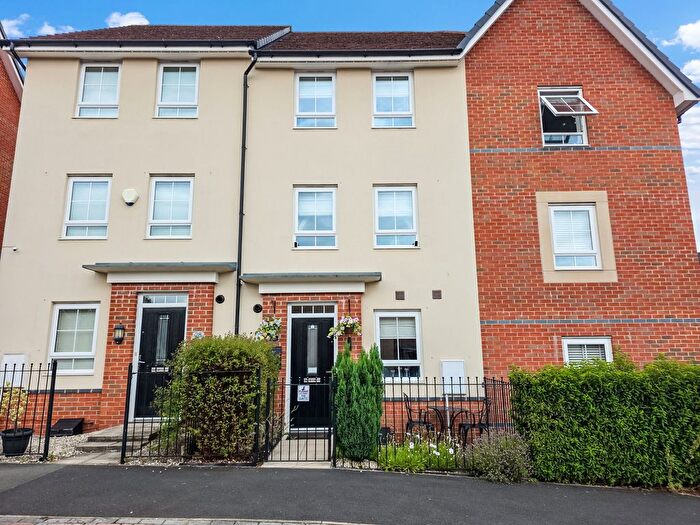 4 Bedroom Town House For Sale In Whitewood Road, Walkden, M28