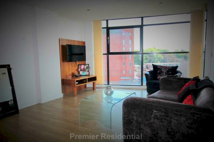 2 Bedroom Apartment To Rent In Commercial Street, Manchester, M15