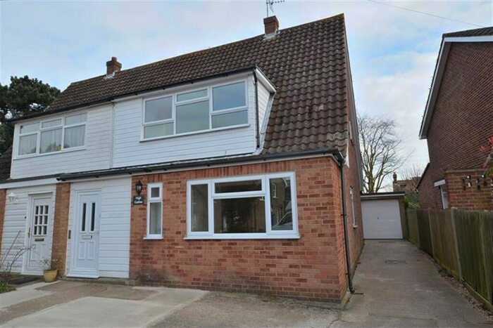 3 Bedroom Semi-Detached House To Rent In Hemnall Street, Epping, CM16