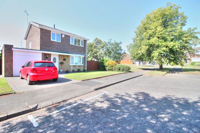 3 Bedroom Detached House For Sale In Romsey Close, Cramlington, NE23