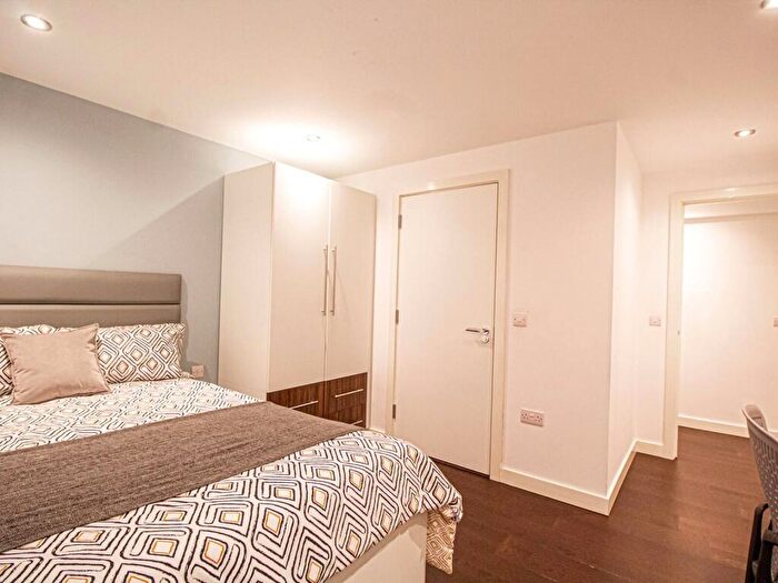 2 Bedroom Apartment To Rent In Apt, Park Square Residence #, LS1