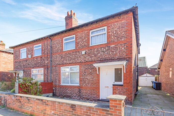 3 Bedroom Semi-Detached House For Sale In Burleigh Road, Manchester, Greater Manchester, M32