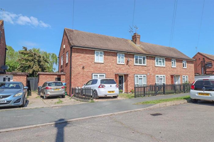 2 Bedroom Apartment For Sale In Seven Acres, Wickford, SS11
