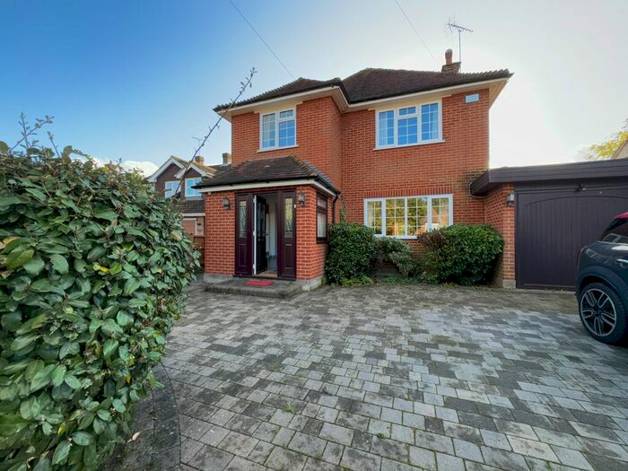 4 Bedroom Detached House To Rent In Cory Drive, Brentwood, CM13