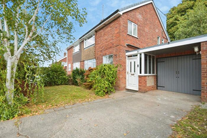 4 Bedroom Semi Detached House For Sale In Netherfield Road, Chesterfield, Derbyshire, S40