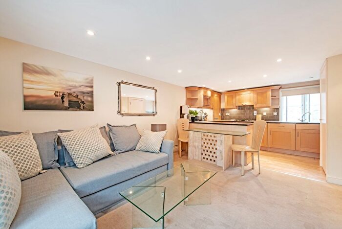 1 Bedroom Flat To Rent In Avery Row, Mayfair, London, W1K